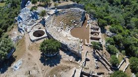 Amos Antik Kenti Tiyatrosu'nda Çevre Düzenlemesi Tamamlandı