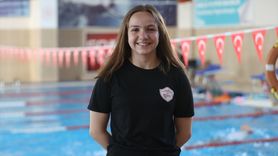 Derin Çelikkanat Dünya Gençler Yüzme Şampiyonası İçin Hazırlanıyor