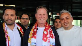 Kayserispor'un Yeni Teknik Direktörü Gisdol Kayseri'ye Ulaştı