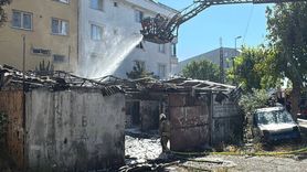 Avcılar'da İş Yerinde Yangın Kontrol Altına Alındı