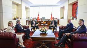 CHP ve Zafer Partisi Liderlerinden Antalya'daki Tutuklamaya Tepki