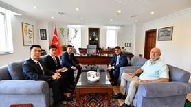 Çinli Heyet Fethiye Belediye Başkanı Alim Karaca'yı Ziyaret Etti