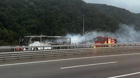 Anadolu Otoyolu'nda Otobüs Yangını, Ulaşım Kontrollü Açıldı