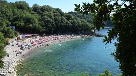 Düzce'de Sıcak Hava Etkisiyle Sahillerde Yoğunluk