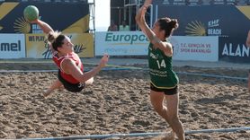 EHF Avrupa Plaj Hentbolu Şampiyonası Antalya'da Devam Ediyor