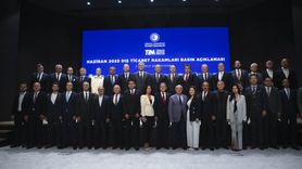 İhracatta Rekor Artış: Bakan Bolat Açıklamalarda Bulundu