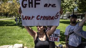 İsrailli Aktivistler Gazze'deki Toplama Kamplarını Protesto Etti