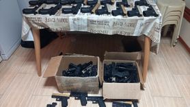 İzmir'de Silah Kaçakçılığı Operasyonu: 9 Tutuklama