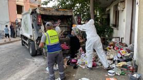 İzmir'deki Çöp Ev Temizlendi: 7 Yıldır Sağlıksız Koşullarda Yaşıyorlardı