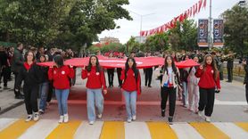 İzmir Ödemiş'teki Orman Yangını Devam Ediyor
