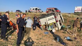 Konya'da Tarım İşçilerini Taşıyan Minibüs Devrildi