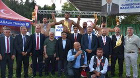 Mustafa Taş, Perşembe Yaylası Yağlı Güreş Festivali'nin Başpehlivanı Oldu