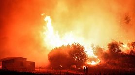 Çanakkale Gelibolu'daki Orman Yangınına Müdahale Devam Ediyor