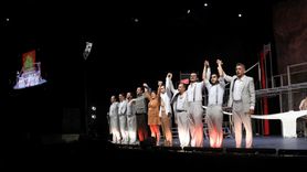 Haldun Taner'in Gözlerimi Kaparım Vazifemi Yaparım Oyunu İstanbul'da Sahnelendi