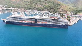 Hollanda Bayraklı Oosterdam Kruvaziyeri Marmaris Limanı'nda