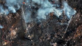 İzmir Buca'da Atık Yığınındaki Yangın Kontrol Altına Alındı