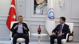 Özgür Özel Trabzon'da Ziyaretlerde Bulundu