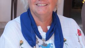 İzmir'de Yabancı Misafirlere Yöresel İğne Oyası Eğitimi