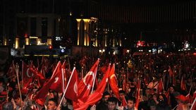Cumhuriyet Bayramı'nda Kütahya ve Çanakkale'de Fener Alayı Düzenlendi