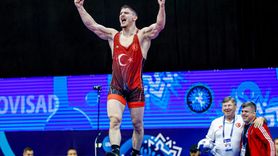 Dünya 23 Yaş Altı Güreş Şampiyonası'ndan İki Madalya