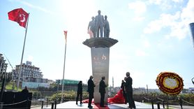 Galatasaray'da Tarihi Anıt Heykeli Açıldı