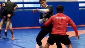 Genç Güreşçiler Balkan Şampiyonası İçin Hazırlanıyor