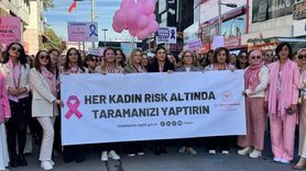 İstanbul'da Meme Kanseri Farkındalık Yürüyüşü Düzenlendi