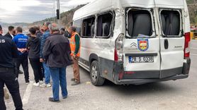 Karabük'te Minibüs Ve Tır Çarpıştı: 9 Çocuk Yaralı