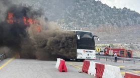 Konya'da Yangın: Yolcu Otobüsü Kül Oldu