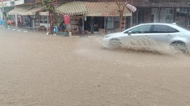 Pazaryeri'nde Şiddetli Sağanak Yağış