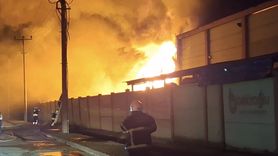 Samsun'daki Geri Dönüşüm Fabrikasında Yangın