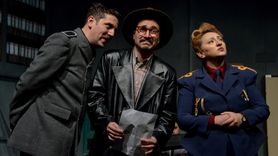 Sivas Devlet Tiyatrosu 'Berlin Berlin' ile Sezonu Açıyor