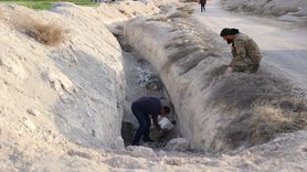 Suriye'nin Şam Kırsalında Toplu Mezar Bulundu