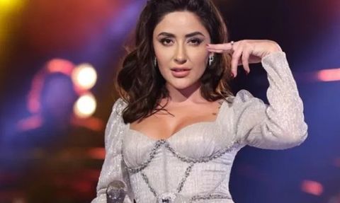 Melek Mosso, Kalça Estetiği Yaptırdığı İddialarına Cevap Verdi