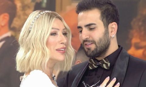 Seda Sayan ve Eşi Çağlar Ökten Oylarını Kullandı