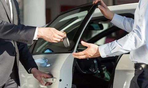 İkinci el araç piyasasında sakinlik devam ediyor: Otomobil fiyatları düşecek mi?