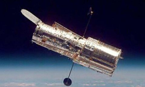 NASA, Galaksilerin Merkezindeki Süper Kütleli Kara Deliklerin Parlaklığı İnceledi