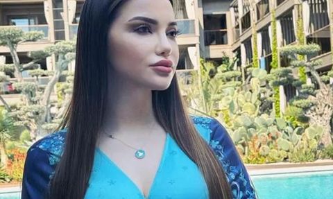 Esra Ezmeci, İlginç Soru-Cevap Etkinliğiyle Gündemde!