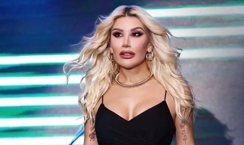 İrem Derici'nin Transparan Kıyafeti Sosyal Medyayı Salladı