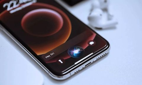 Apple Siri'de Devrim Niteliğinde Bir Yeniliğe Hazırlanıyor