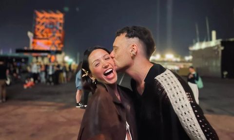 Zeynep Bastık İspanya tatiline devam ediyor