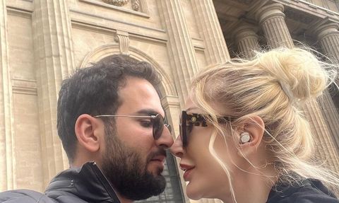 Seda Sayan ve Eşi Çağlar Ökten'den Manidar Şarkı Düeti