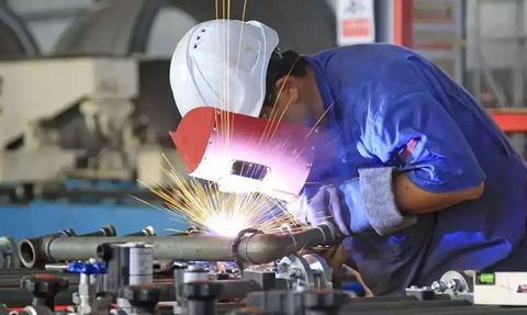 Nisanda Sanayi Üretimi %0,9 Azaldı