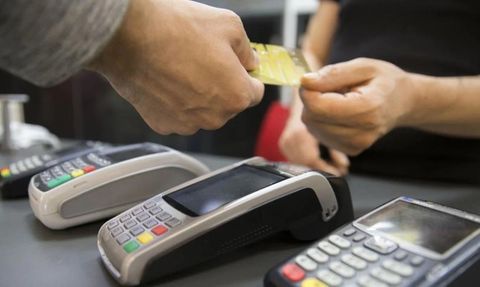 Kredi Kartı Borcu Olanlar Dikkat: Merkez Bankası Faiz Kararı Geri Ödeme Faizlerini Arttırabilir