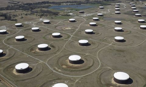 Petrol Değer Kaybetti: ABD Faizleri ve Ham Petrol Stok Verileri Bekleniyor