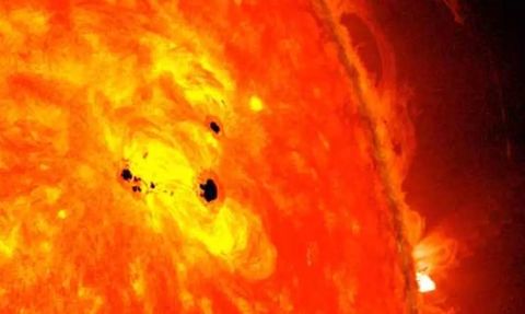 Güneş'teki Lekelerin Sayısı Rekor Kırdı