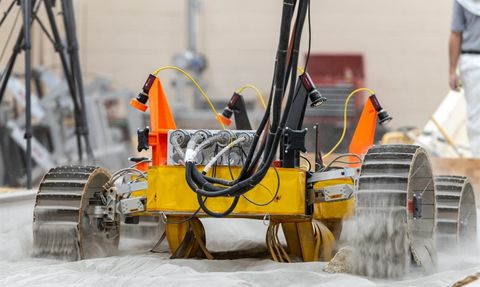 NASA'nın Ay Keşif Aracı VIPER, Rampa Kullanarak İnecek