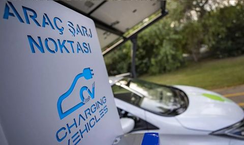 Elektrikli Araç Şarj İstasyonları İçin Kritik Düzenleme