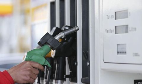 Brent Petrolün Fiyatı Düşerken Akaryakıt Fiyatlarına Zam Geldi