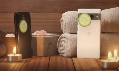 Google, Apple ile Dalga Geçtiği Yeni Reklamını Yayınladı